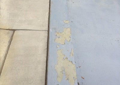 Peeling floor coating due to moisture